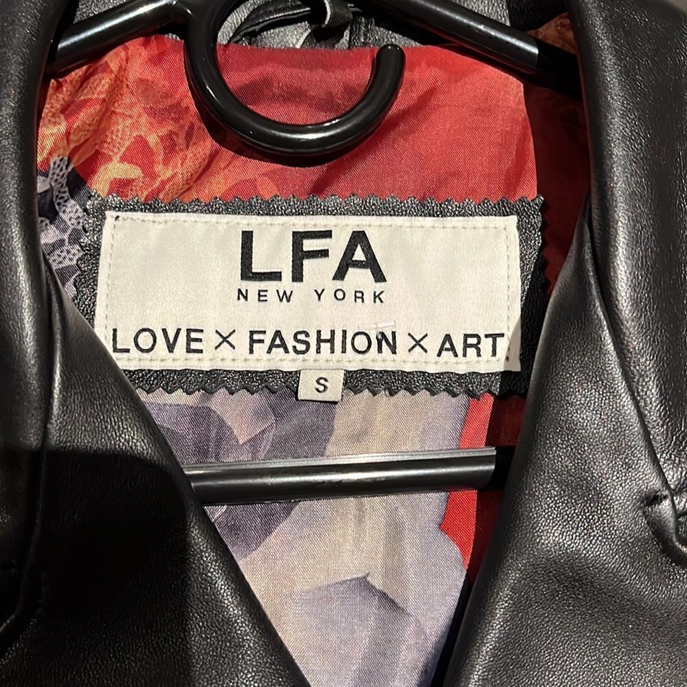 Leather jacket  - Picture 2 of 9